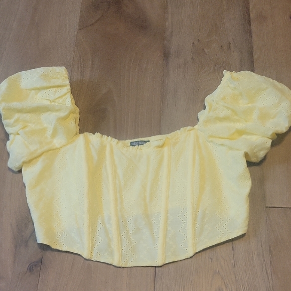 Wild Fable Yellow Crop Top Size Medium - Picture 1 of 5